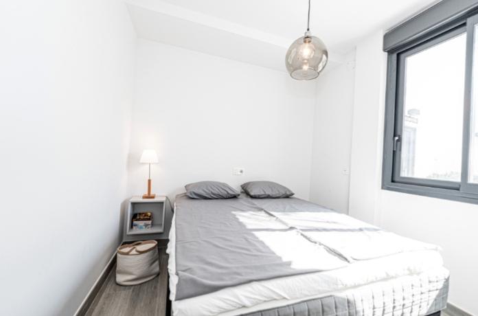 Image No.19-3 Bed Property for sale