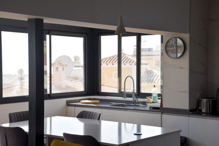 Image No.19-3 Bed Property for sale