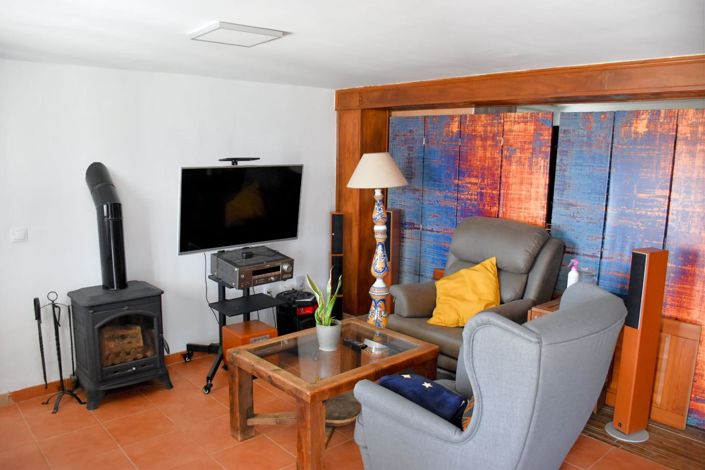 Image No.22-3 Bed Property for sale