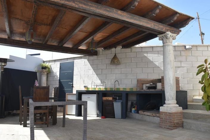 Image No.45-3 Bed Property for sale