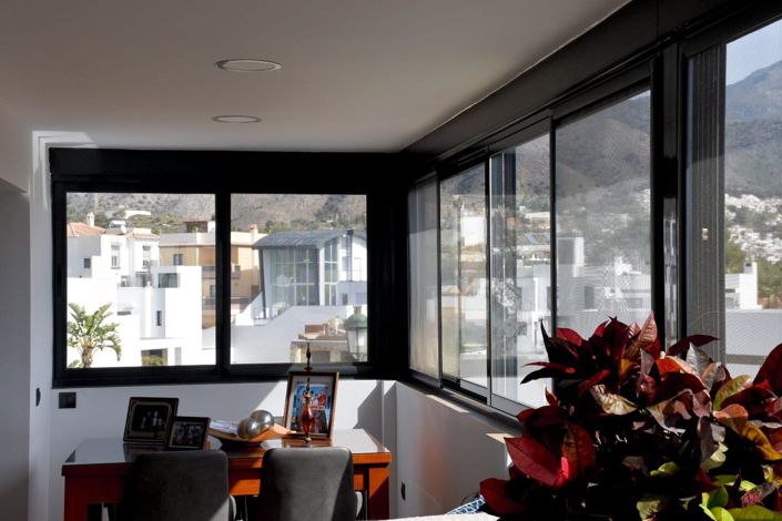 Image No.5-3 Bed Property for sale