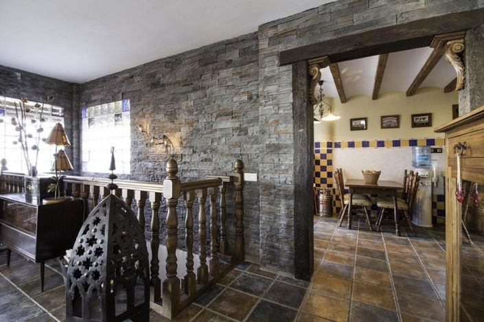 Image No.13-7 Bed Property for sale