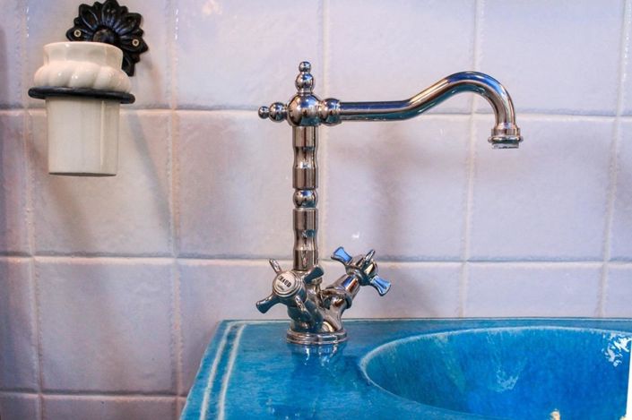 Image No.26-7 Bed Property for sale