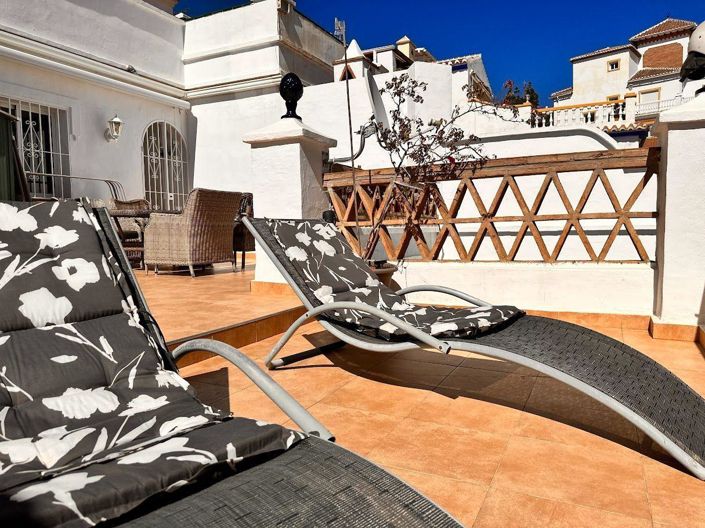 Image No.15-2 Bed Property for sale