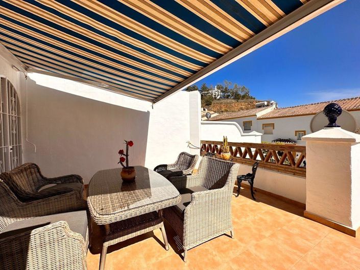 Image No.19-2 Bed Property for sale