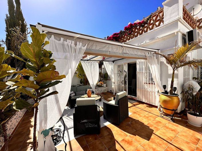 Image No.2-2 Bed Property for sale