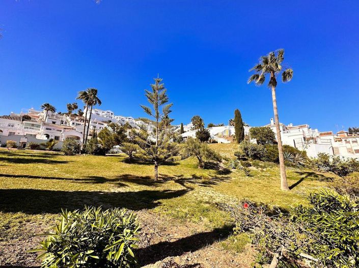 Image No.25-2 Bed Property for sale