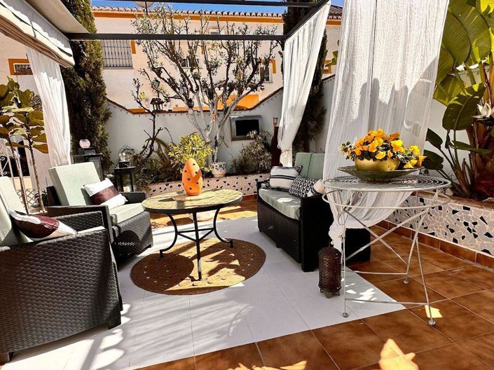 Image No.4-2 Bed Property for sale