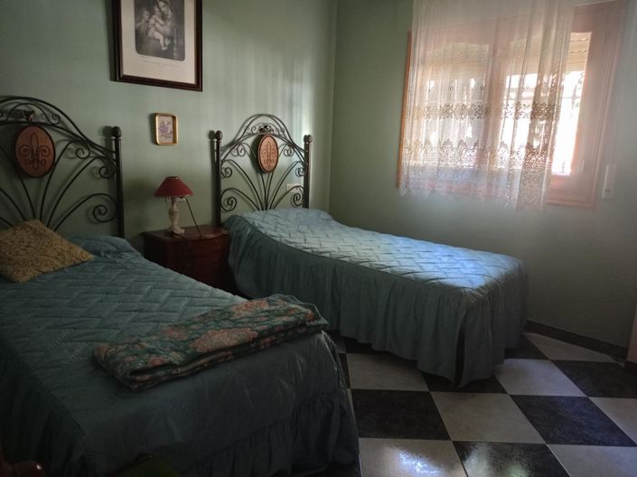 Image No.21-2 Bed Property for sale