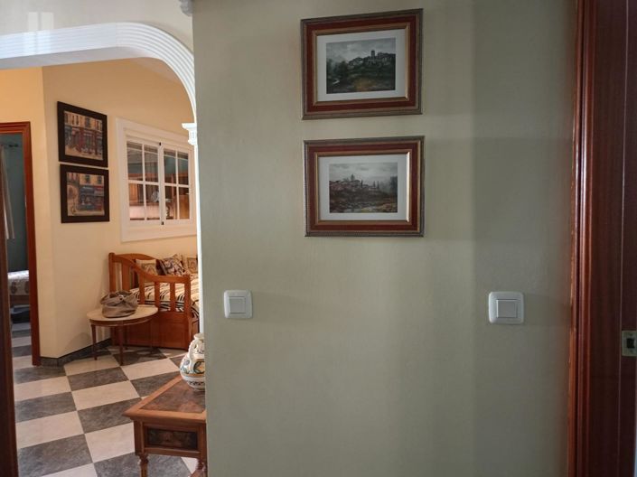 Image No.27-2 Bed Property for sale