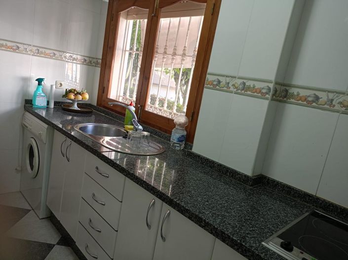 Image No.5-2 Bed Property for sale