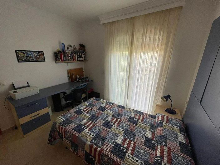 Image No.16-3 Bed Property for sale