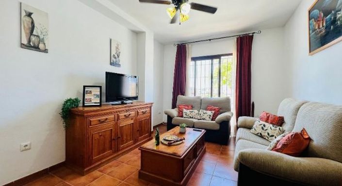 Image No.2-2 Bed Property for sale