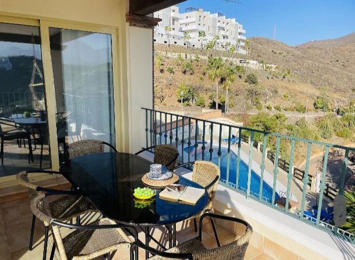 Image No.44-3 Bed Property for sale