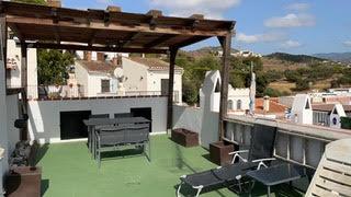 Image No.1-3 Bed Property for sale