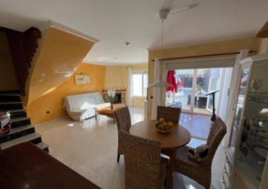 Image No.11-3 Bed Property for sale