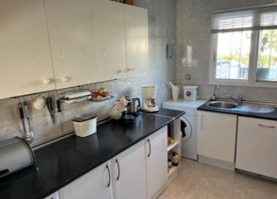 Image No.15-3 Bed Property for sale