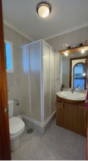 Image No.19-3 Bed Property for sale