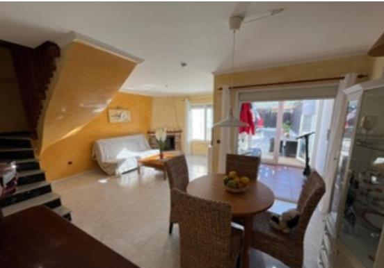 Image No.9-3 Bed Property for sale