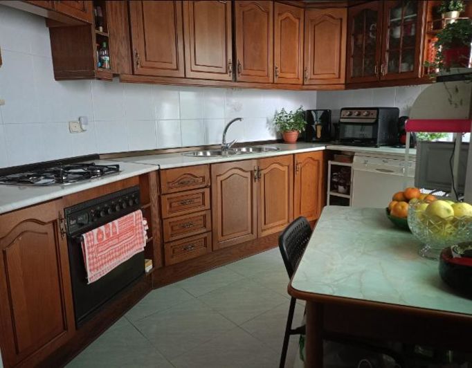 Image No.14-3 Bed Property for sale