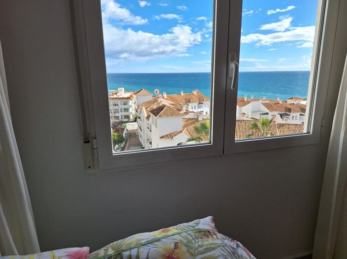 Image No.14-1 Bed Property for sale