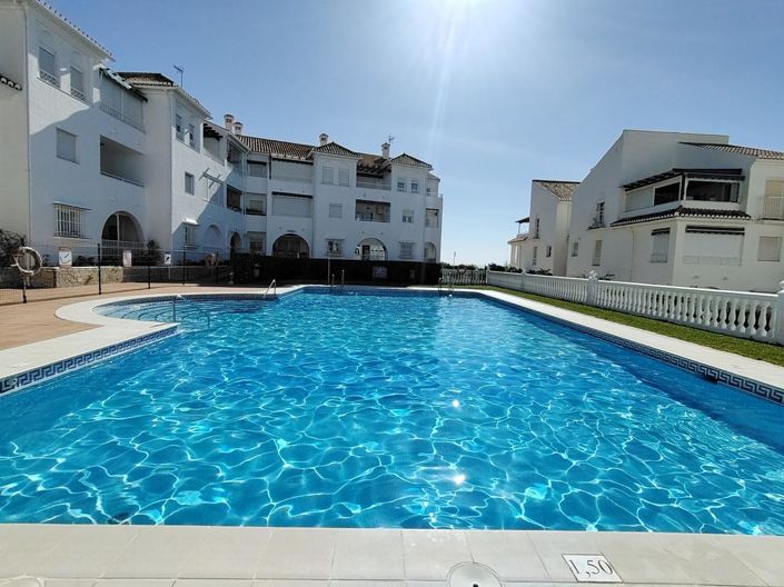 Image No.30-2 Bed Property for sale