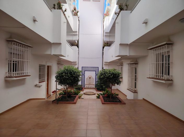 Image No.35-2 Bed Property for sale