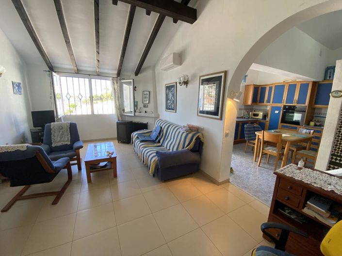 Image No.12-2 Bed Property for sale