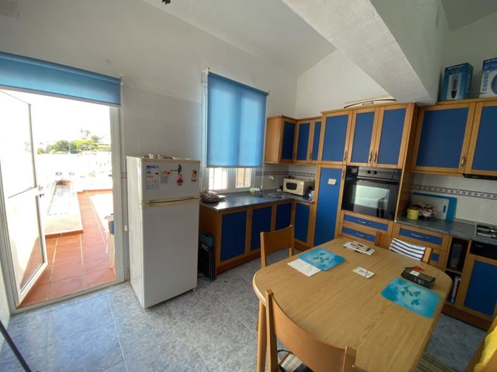 Image No.13-2 Bed Property for sale