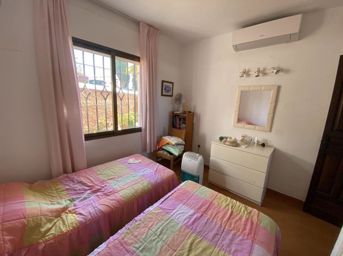 Image No.21-2 Bed Property for sale