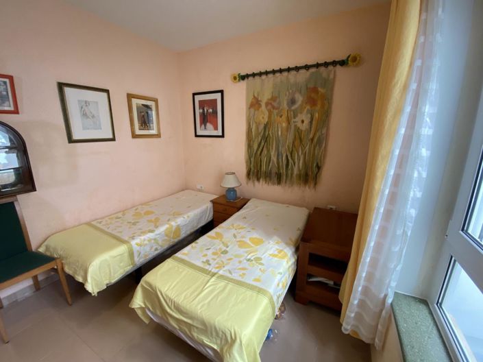 Image No.18-2 Bed Property for sale