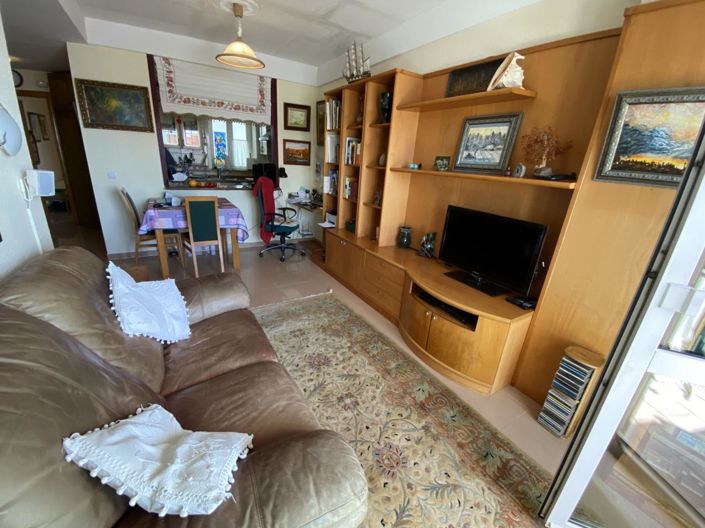 Image No.9-2 Bed Property for sale