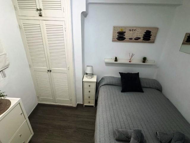 Image No.11-1 Bed Property for sale