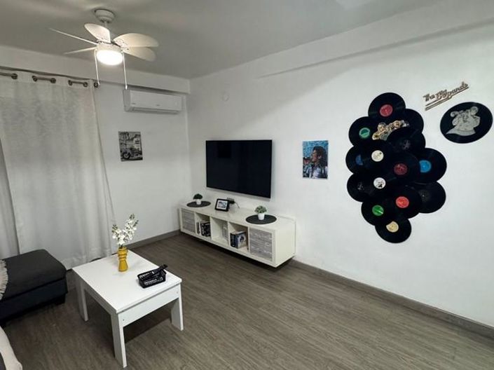 Image No.2-1 Bed Property for sale