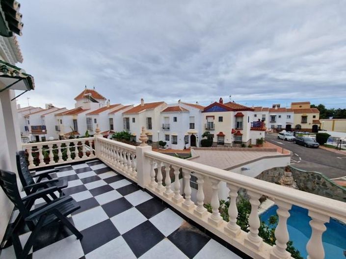 Image No.2-3 Bed Property for sale