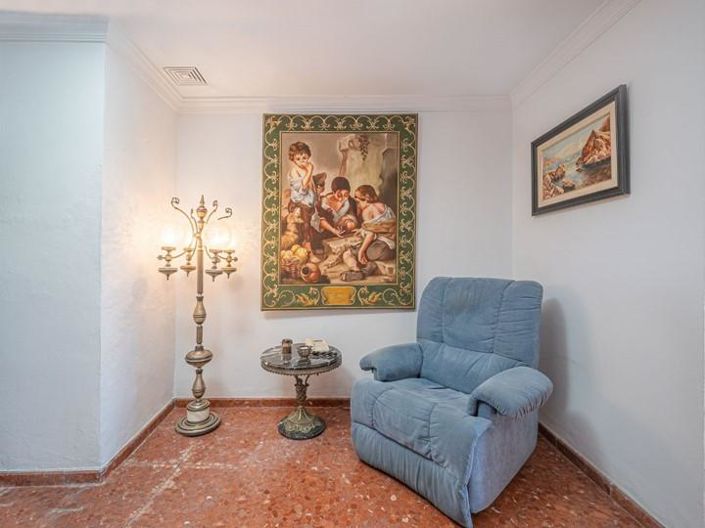 Image No.7-4 Bed Property for sale