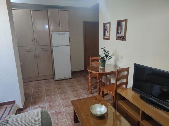 Image No.5-5 Bed Property for sale