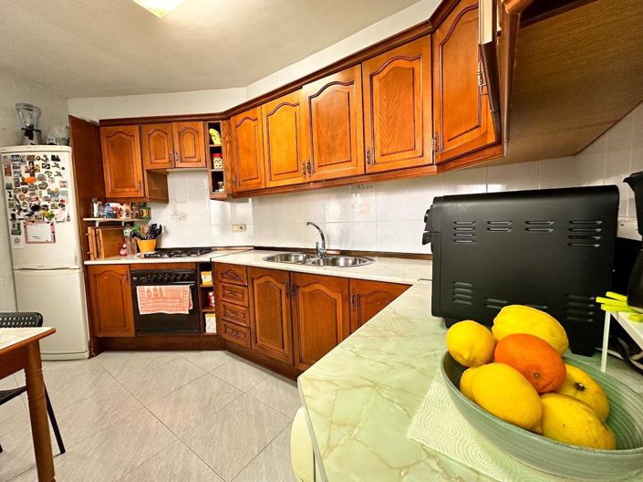 Image No.16-3 Bed Property for sale