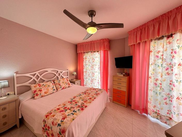 Image No.21-3 Bed Property for sale