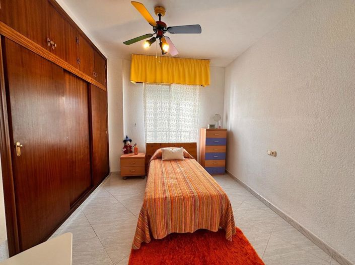 Image No.23-3 Bed Property for sale