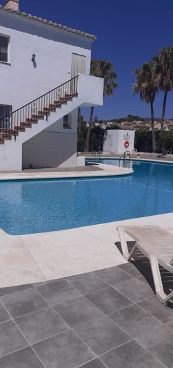 Image No.1-1 Bed Property for sale