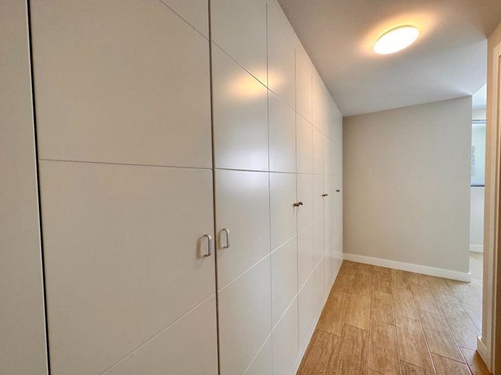 Image No.14-2 Bed Property for sale