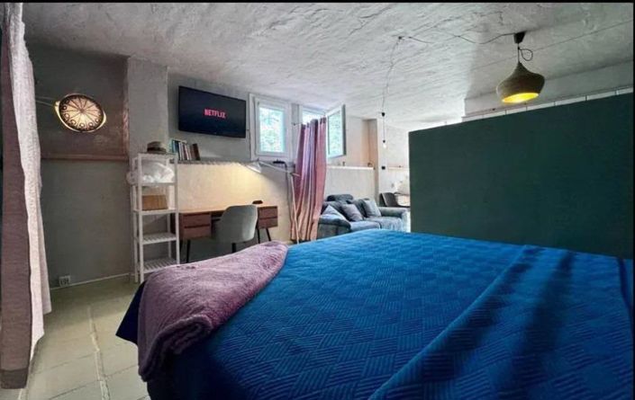 Image No.13-3 Bed Property for sale