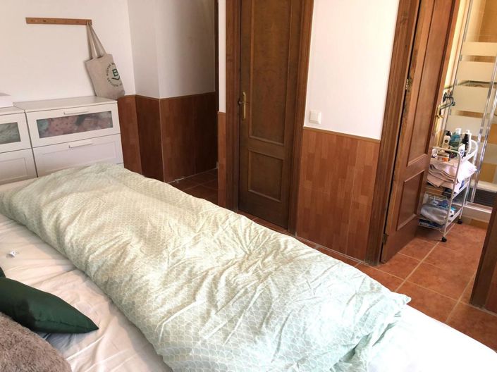 Image No.16-5 Bed Property for sale