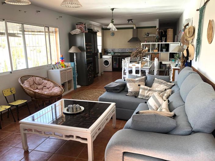 Image No.7-5 Bed Property for sale