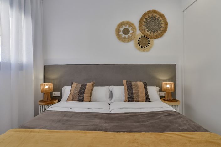 Image No.18-2 Bed Apartment for sale