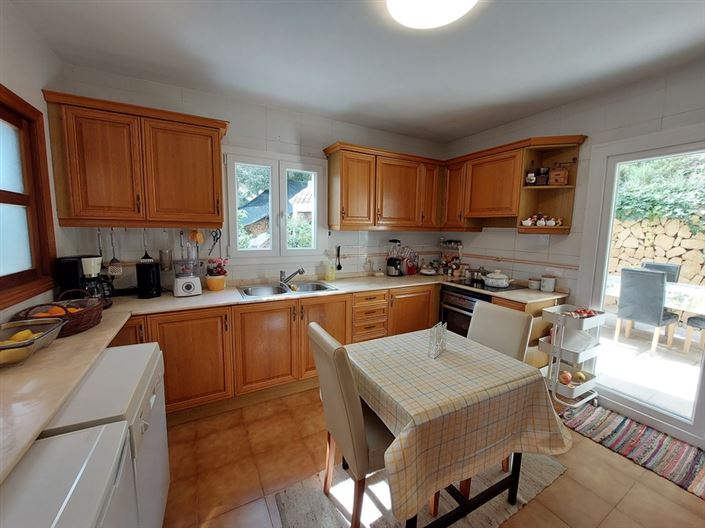 Image No.12-4 Bed Villa for sale