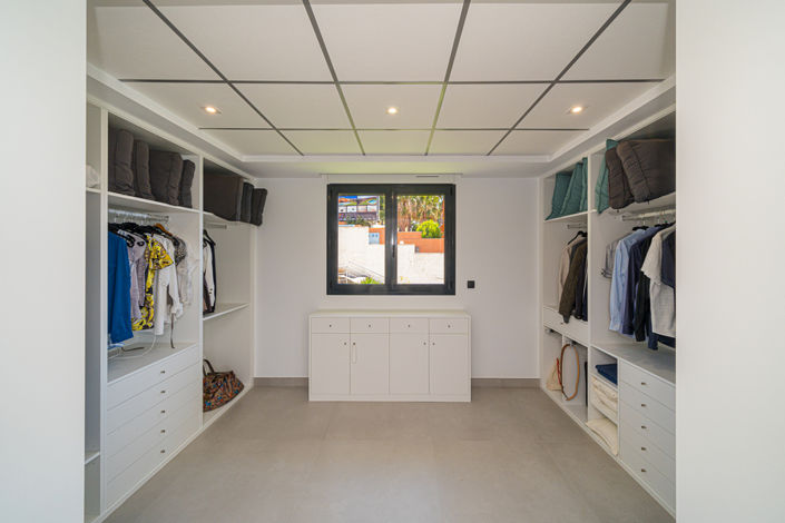 Image No.19-6 Bed Villa for sale