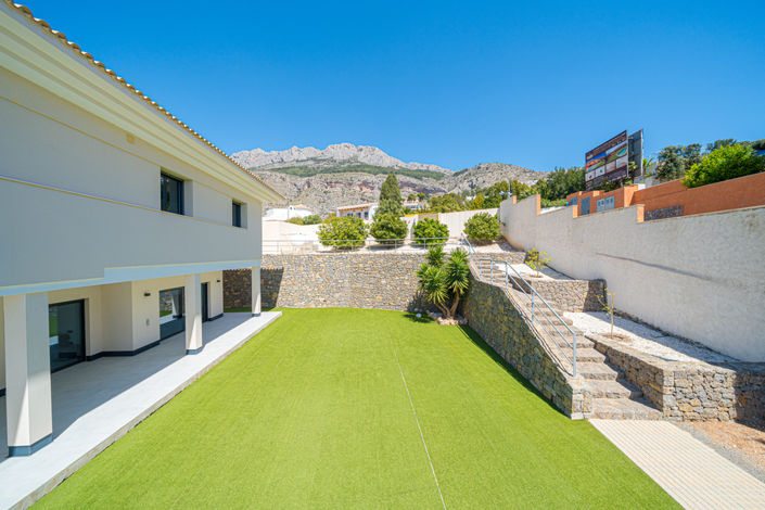 Image No.40-6 Bed Villa for sale