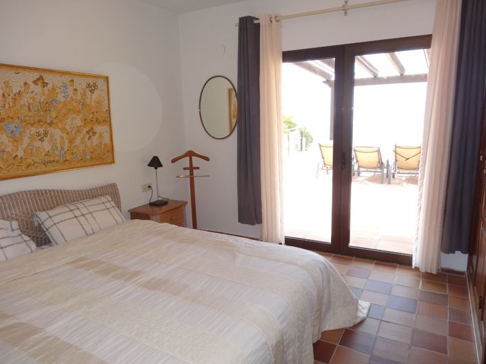 Image No.22-4 Bed Villa for sale